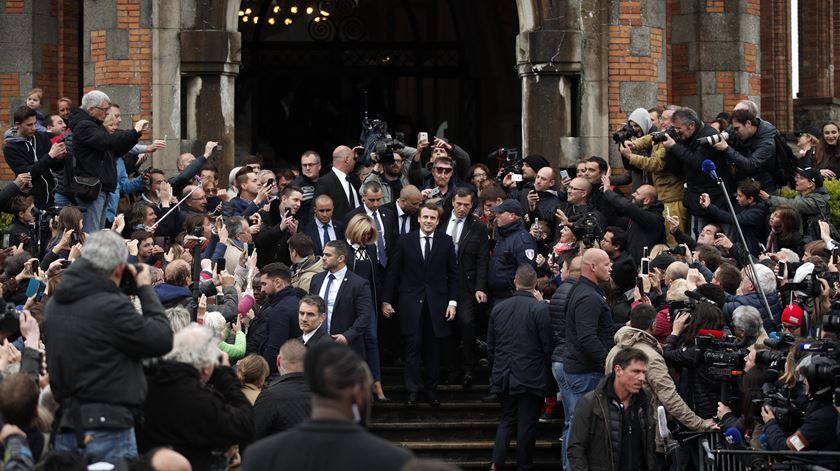 Grande apoio a Emmanuel Macron em Le Touquet. Foto: YOAN VALAT/EPA