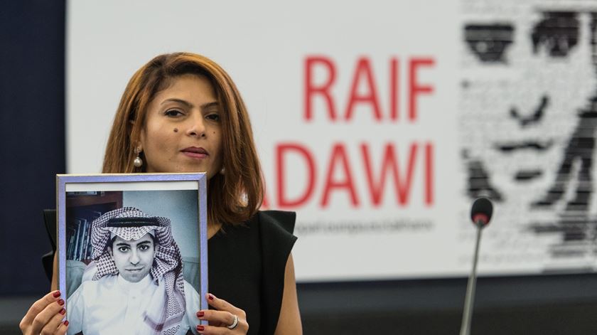 Ensaf Haidar, mulher de Raif Badawi. Foto: Patrick Seeger/EPA