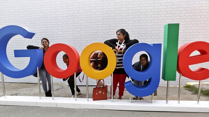 Google quer melhorar combate a notícias falsas. Foto: EPA