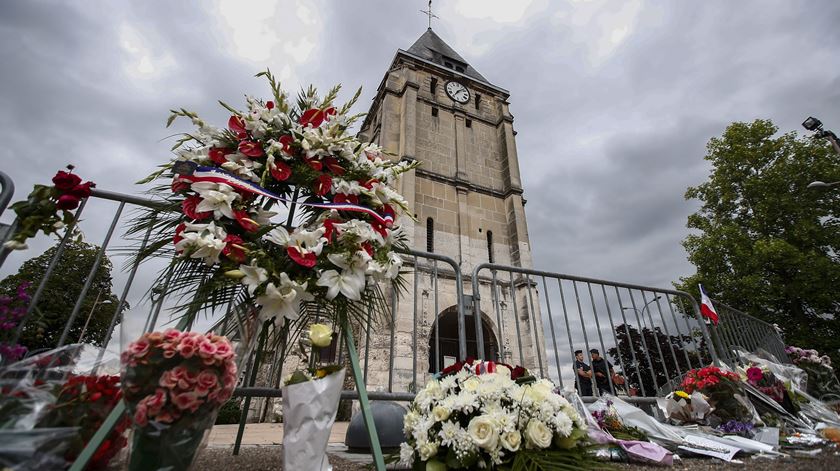 Ataque ocorreu na igreja Saint-Etienne, na Normadia. Foto: Ian Langsdon/ EPA