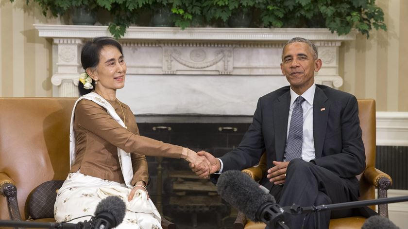Aung San Suu Kyi e Barack Obama. Foto: Michael Reynolds/EPA