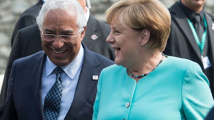 António Costa e Angela Merkel na cimeira de Bratislava. Foto: Filipe Singer/EPA