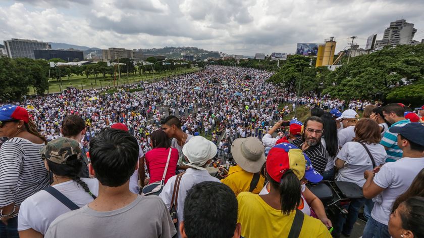 Venezuela, manif anti-Maduro. Foto: Cristian Hernandez/EPA