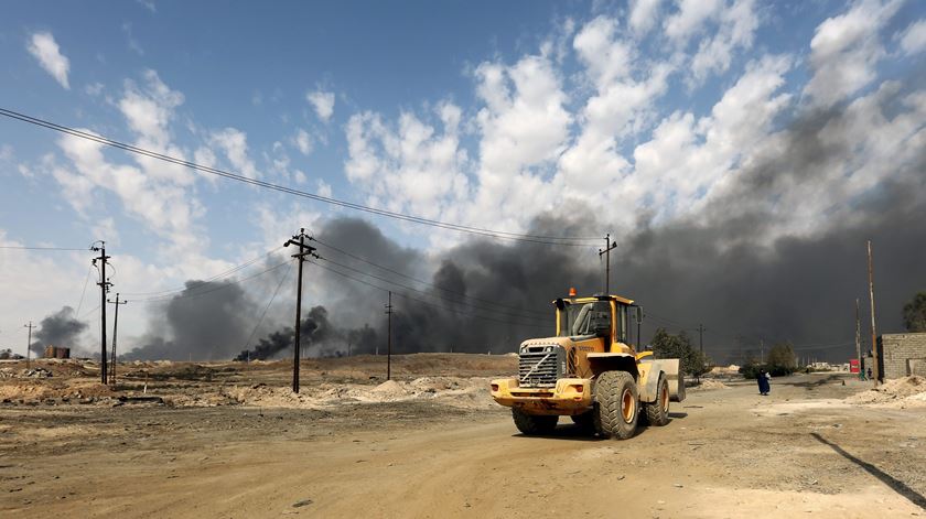 Cerco a Mosul. Foto: Ahmed Jail/EPA