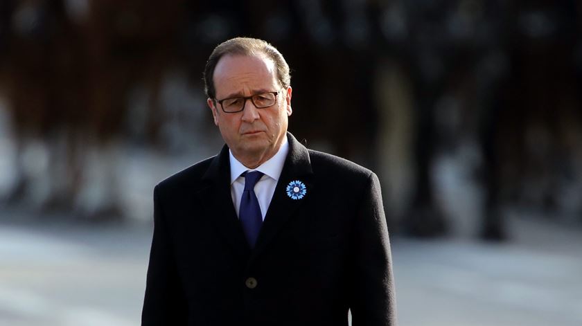 Hollande fez raro uso deste poder presidencial. Foto: Thibault Camus/ EPA