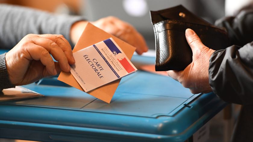 Eleições primárias em França. Foto: Caroline Blumberg/EPA