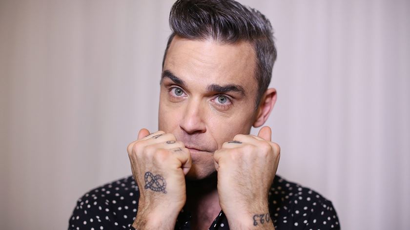 He's The One: Robbie Williams marca fecho do North Festival com atuação de  sorrir e chorar por mais - JPN