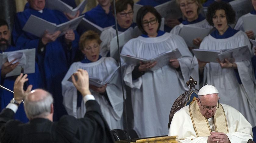Papa Francisco visita paróquia anglicana em Roma. Foto: EPA/ANGELO CARCONI
