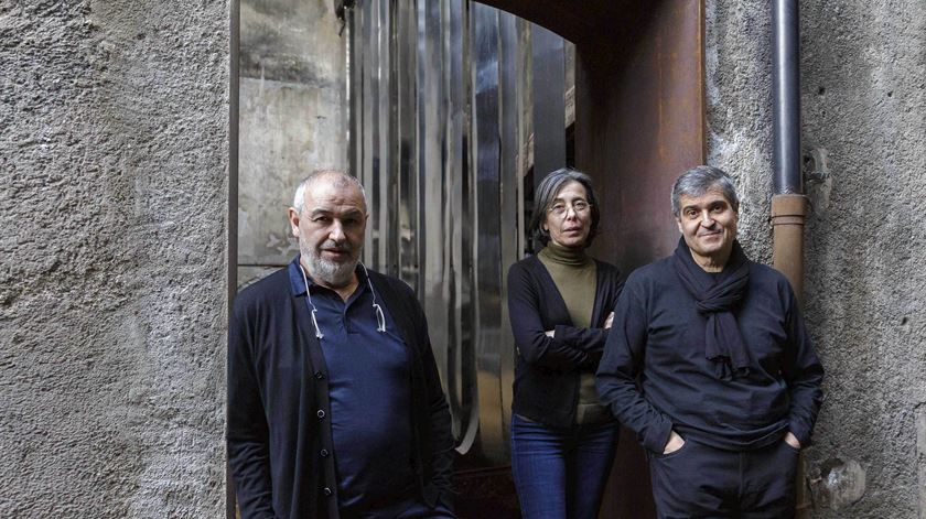 Ramon Vilalta, Carme Pigem e Rafael Aranda são os RCR Arquitectes. Foto: EPA