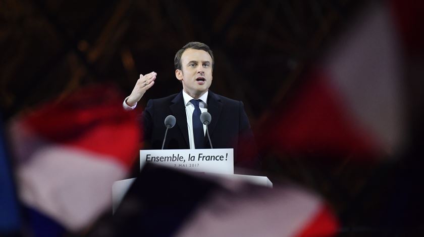Macron disse que conhece a "cólera, ansiedade e dúvidas" do povo francês e afirmou que é "nossa civilização que esta em jogo", durante o discurso de reposta a Le Pen.