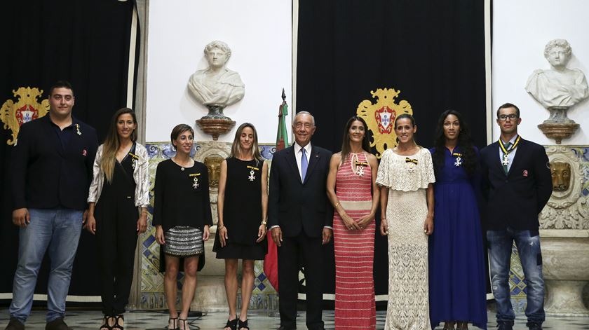 Vários atletas olímpicos portugueses com o Presidente da República, Marcelo Rebelo de Sousa.  Foto: António Cotrim/Lusa