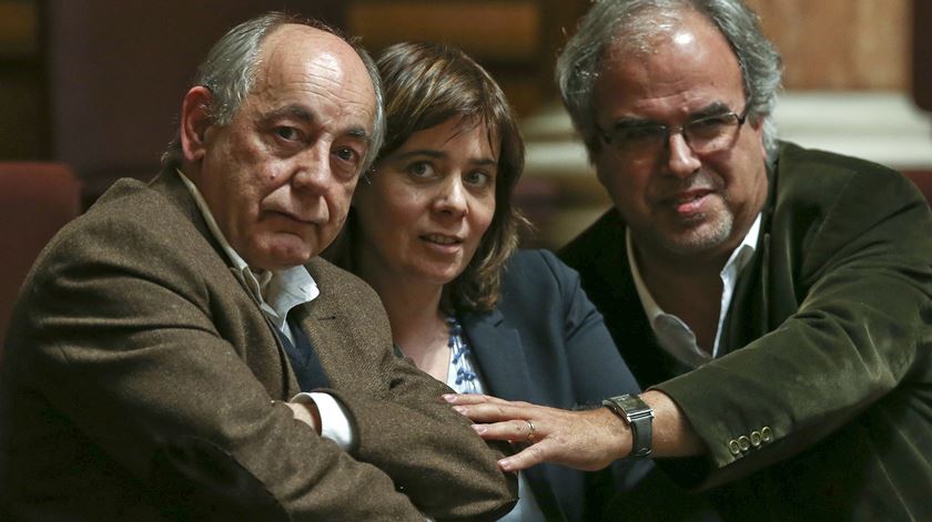 João Semedo, Catarina Martins e José Manuel Pureza, da bancada do Bloco, esta terça-feira, na AR. Foto: Manuel de Almeida/Lusa