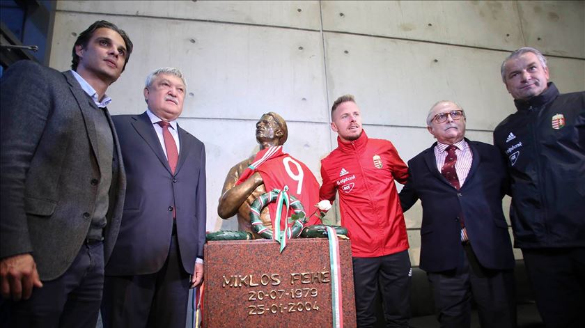 Fehér recordado pela selecção da Hungria. Foto: Facebook SL Benfica