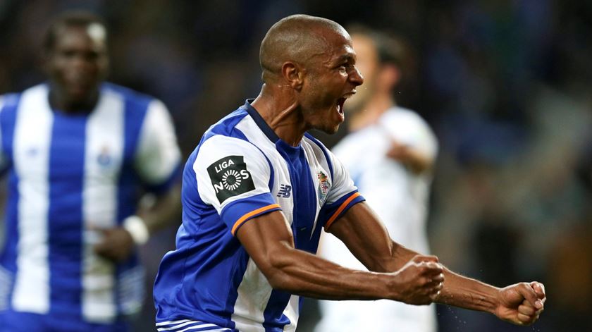 FC Porto precisa de cumprir "fairplay" financeiro e Brahimi não conta para Nuno. Foto: Estela SIlva/Lusa