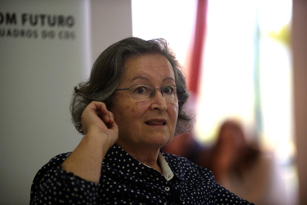 Maria de Lurdes Rodrigues defende regresso ao ensino presencial assim que possível. Foto: Carlos Barroso/Lusa