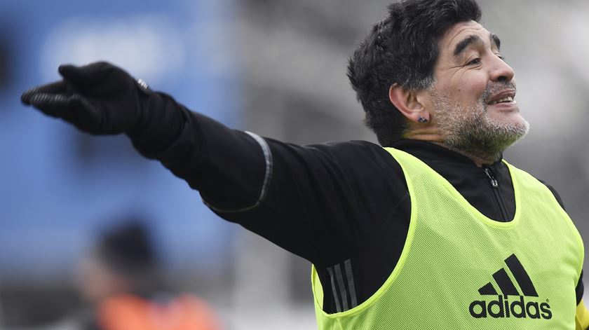 Maradona continua igual a si mesmo: cáustico. Foto: Walter Bieri/EPA