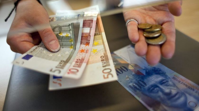 A introdução da moeda única sem uma política fiscal comum a todos países da zona Euro foi um erro, considera Lindberg. Foto: Lusa