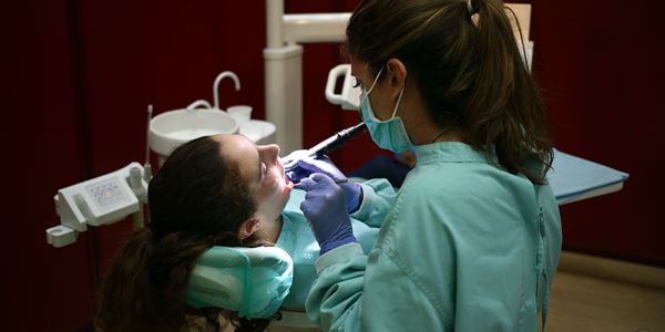 „Mir macht es große Sorgen“: 65,2 % der Kinder unter sechs Jahren waren noch nie beim Zahnarzt