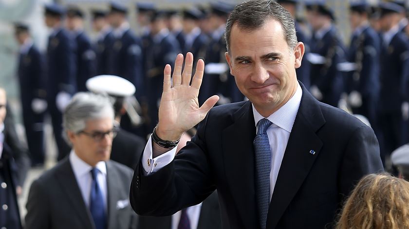 España.  King pone fin a los contactos con los partidos