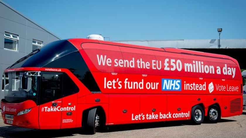 Brexit. Autocarro com promessa que já "caiu". Foto: DR
