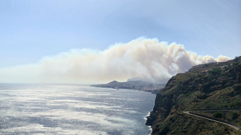 Incêndio na Madeira. Foto: Auld Racer/Twitter