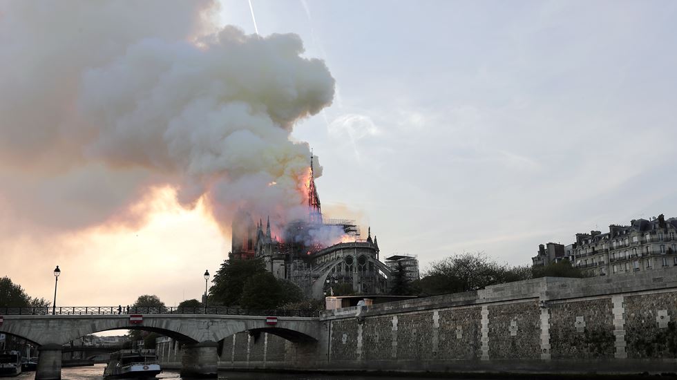 Incêndio em Notre-Dame
