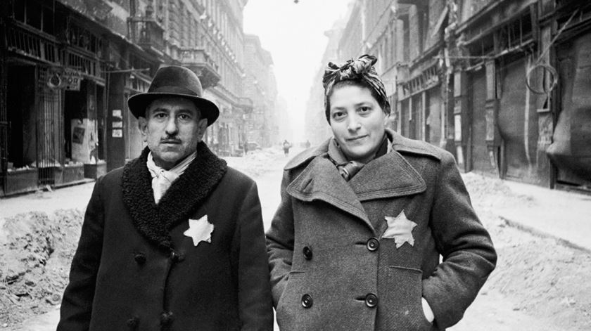 Casal de judeus na Hungria nos anos 40. Foto: DR