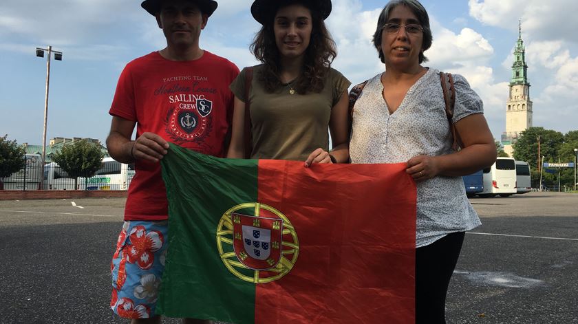 Família portuguesa na Jornada Mundial da Juventude. Foto: Olímpia Mairos/RR