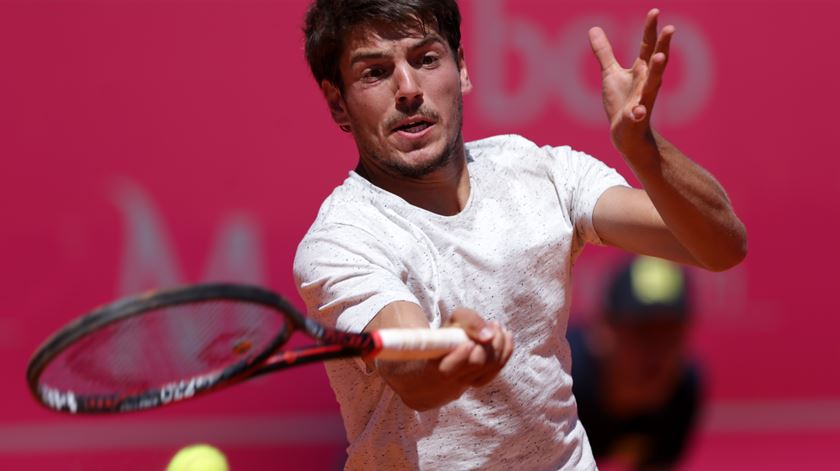 João Domingues foi eliminado na 1ª ronda do Estoril Open. Foto: Tiago Petinga/Lusa