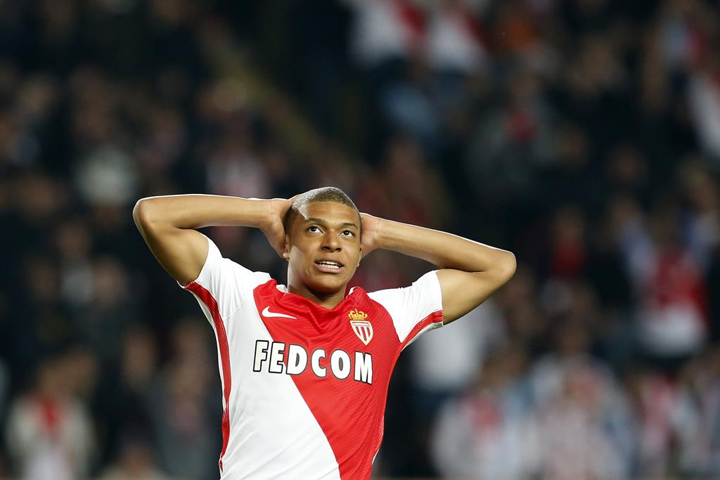 Kylian Mbappé  Fotografia de homens, Jogadores de futebol, Paris