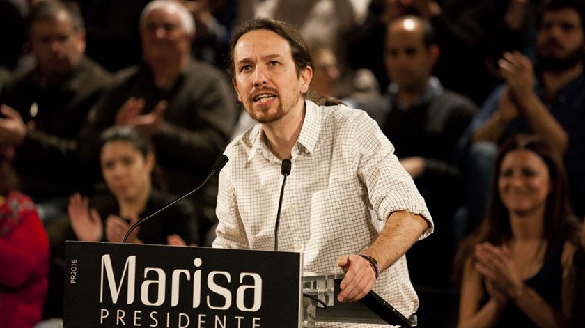 Pablo Iglesias, aqui num comício de apoio a Marisa Matias, continua a tentar evitar um governo do PP em Espanha. Foto: Joana Bourgard/RR