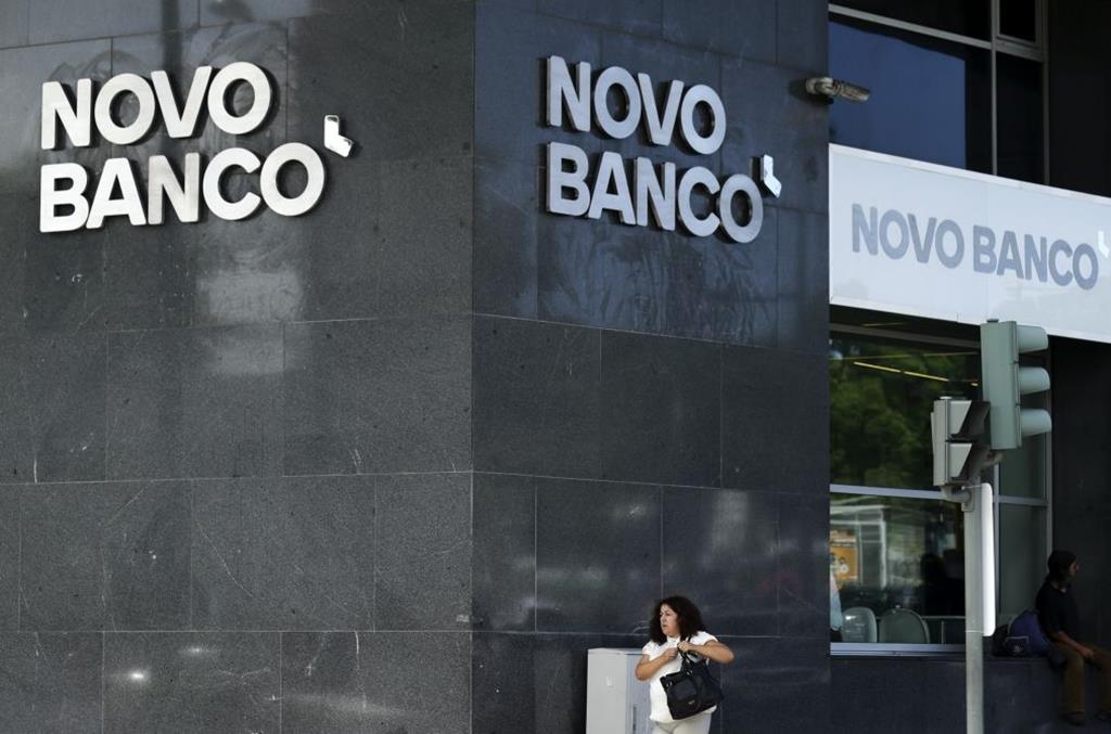 Prémios para gestores, apesar dos prejuízos, continua a causar polémica no Novo Banco. Foto: Lusa