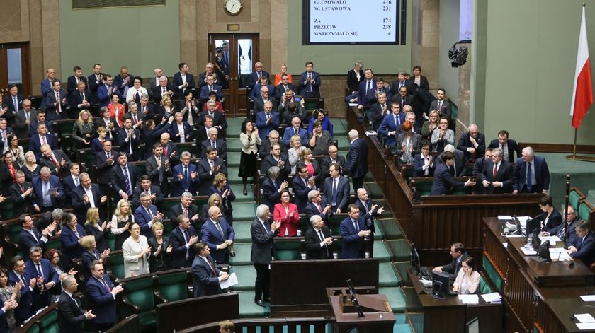 Parlamento da Polónia. Foto: Pawel Supernak/EPA