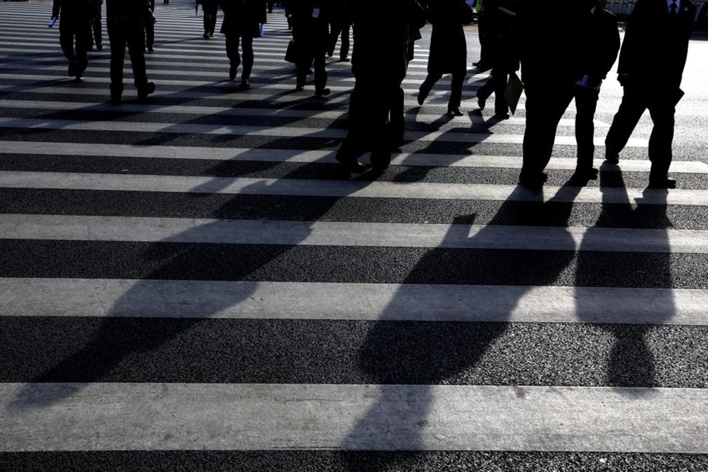 Quando tem de dar prioridade aos peões na estrada? - Circula Seguro