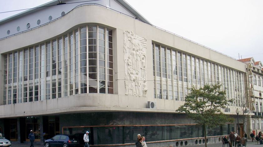 Cinema Batalha, no Porto, vai ser transformada em Casa do Cinema. Foto: Wikipedia Commons