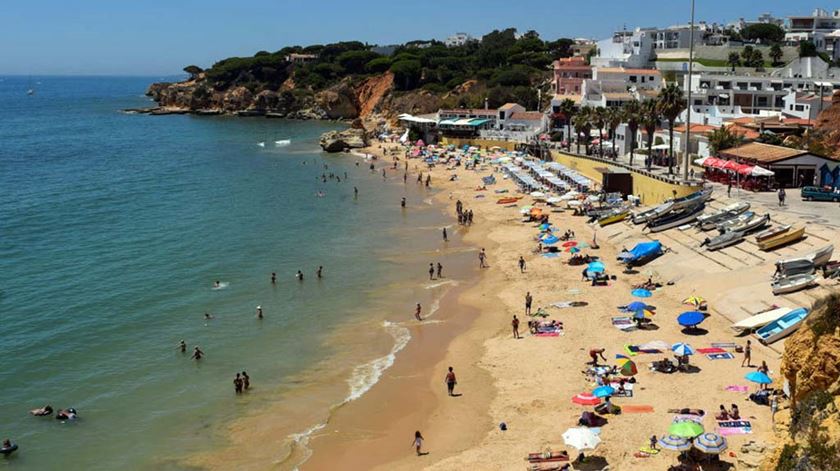 António Costa quer que o Algarve seja mais do que apenas praia no Verão. Foto: DR