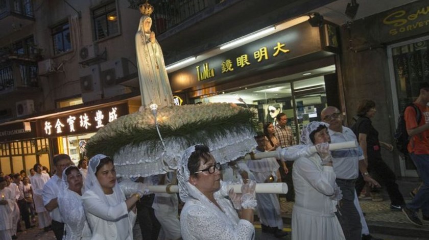 Procissão de Nossa Senhora de Fátima em Macau, uma herança portuguesa. Foto: DR