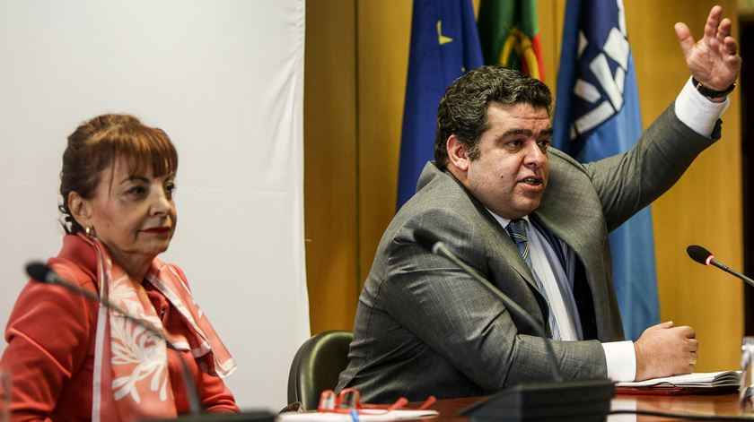 Rocha Andrade, acompanhado pela ministra da Presidência esteve na apresentação do II Balanço da execução do Simplex+ 2016, em Lisboa. Foto Nuno Pox/Lusa