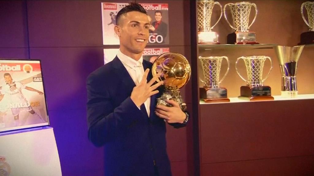 Bola De Ouro Já Está No Museu Cr7 Na Madeira Renascença