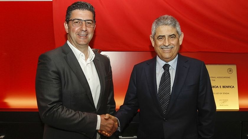 Luís Filipe Vieira e Rui Vitória na renovação do técnico até 2020 Foto: SL Benfica
