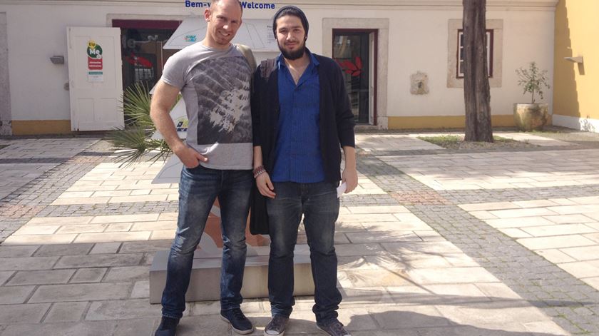 Wadah Abdoush (à esquerda) e Omar Kayal. Foto: Manuela Pires/RR