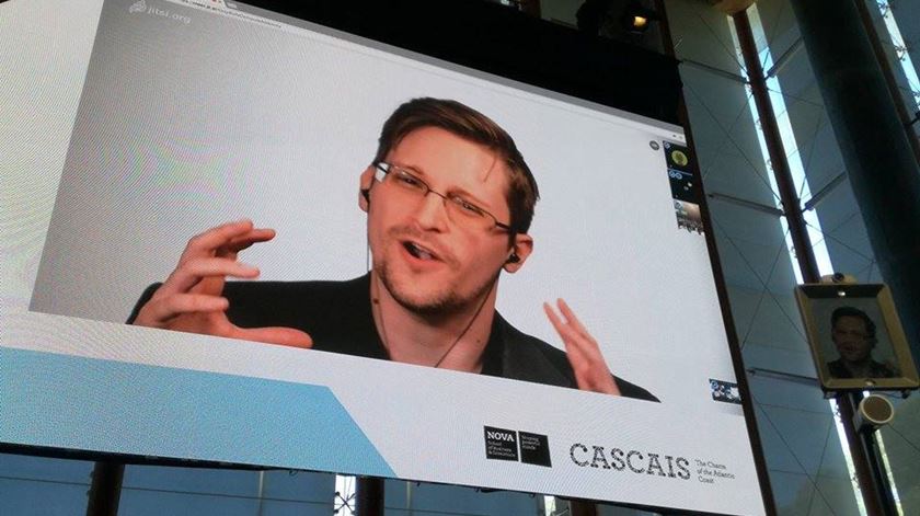 Snowden está exilado na Rússia depois de ter divulgado milhares de documentos que explicavam a forma como a NSA conduzia um programa de vigilância massivo. Foto: Conferências do Estoril/ Facebook 