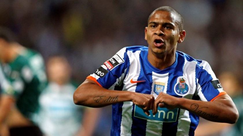 Walter perdeu mais de 10 quilos num mês: ex-FC Porto cumpriu